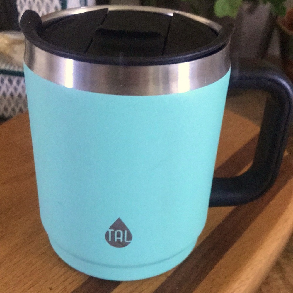 TAL Themo cup in Bolder green NWOT